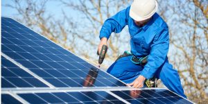 Installation Maintenance Panneaux Solaires Photovoltaïques à Aubenas